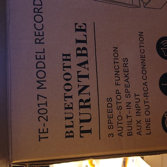 TE 2017 Model Record Player Bluetooth Turntable 3 speed built in speakers New… - Picture 3 of 7
